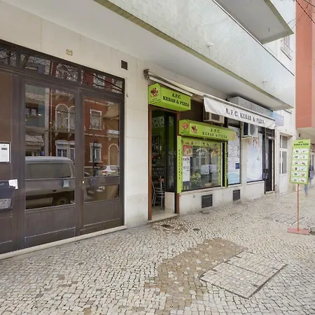 Huux Lisbon