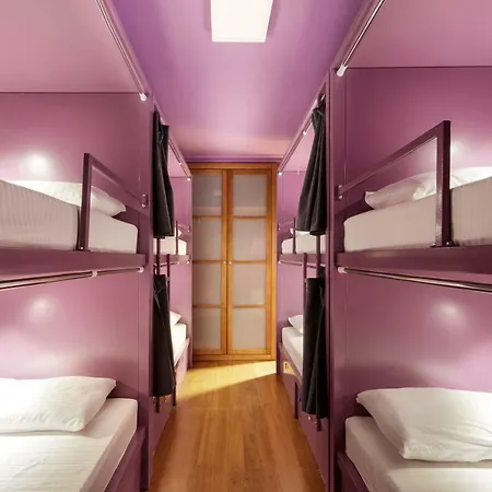 Huux Hostel
