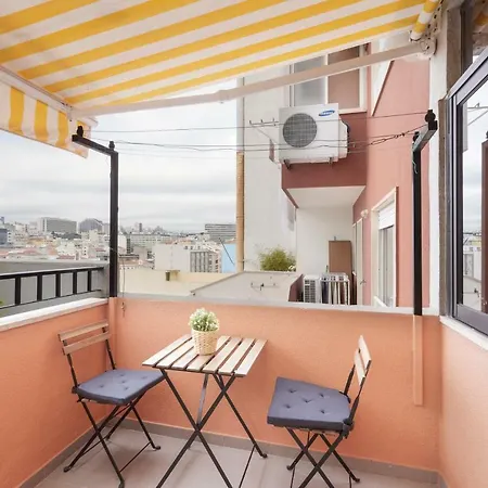 Huux Lisbon